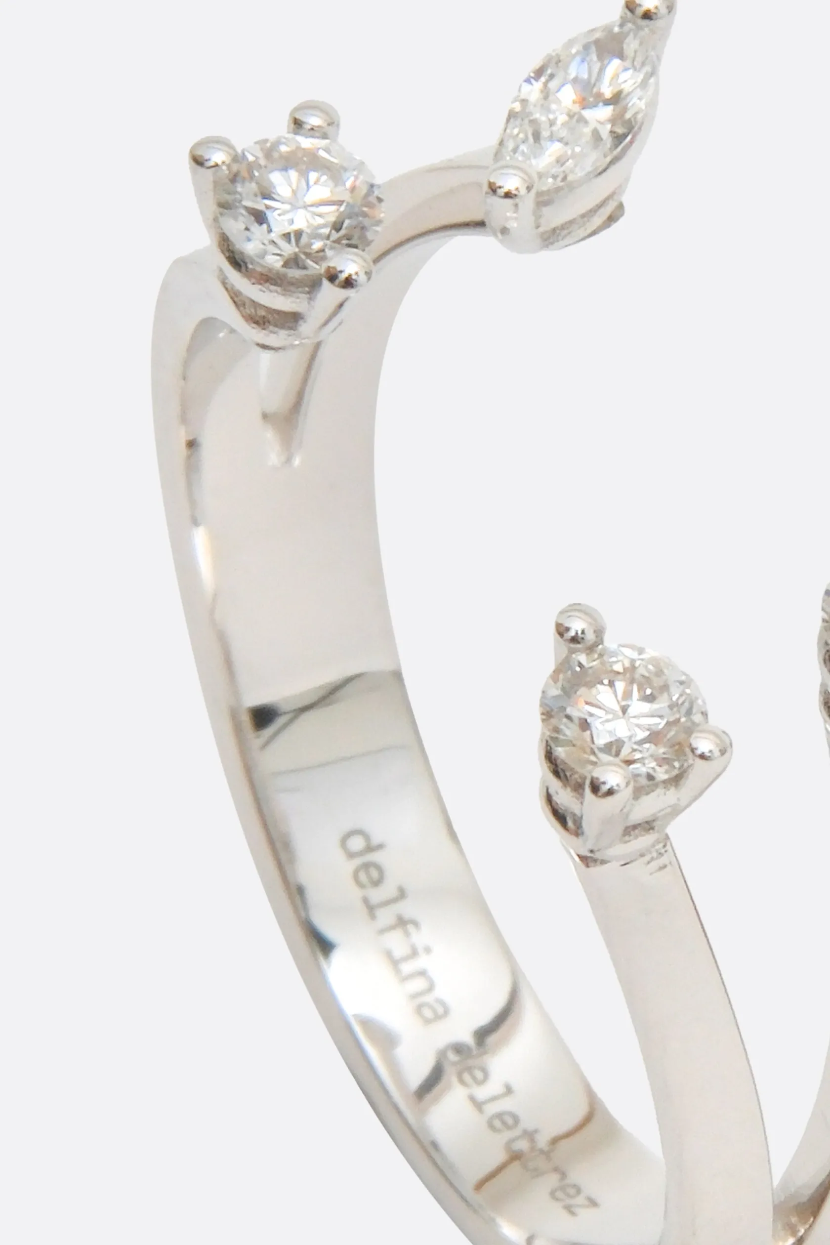 Gioielli>DELFINA DELETTREZ anello Dots Argento