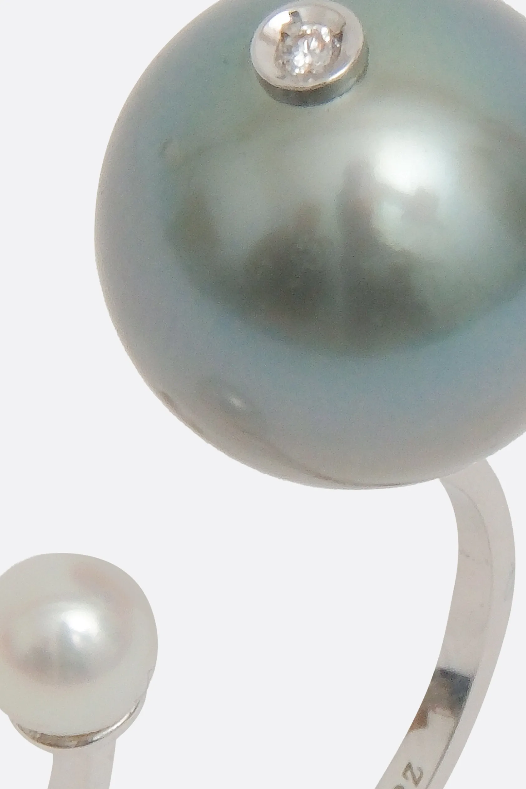 Gioielli>DELFINA DELETTREZ anello Pearl Piercing Grigio