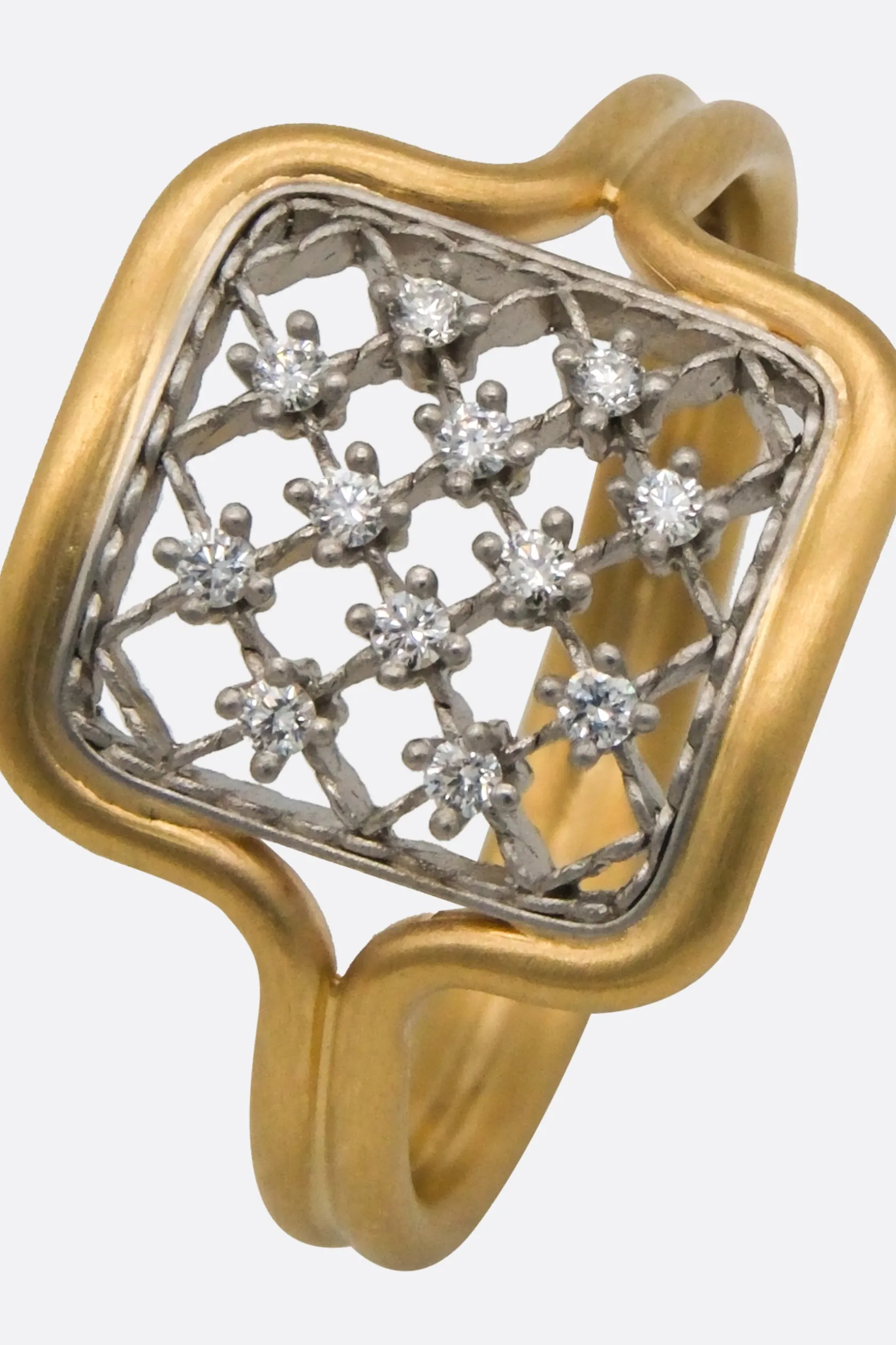 Gioielli>NIKOLLE RADI anello Screen Shape Micro Prong Oro