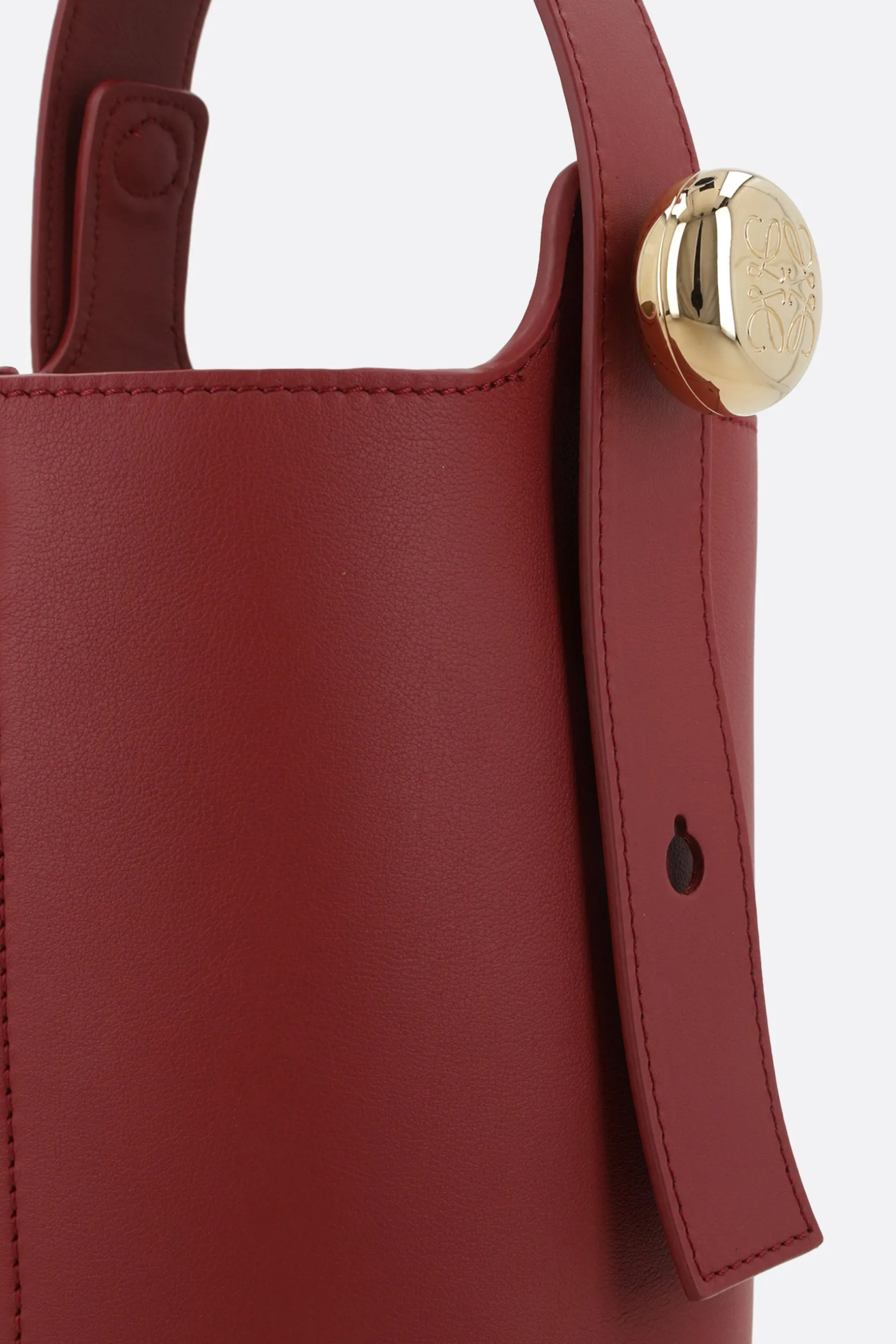 Borse A Mano>LOEWE borsa a secchiello Pebble mini in pelle liscia Rosso