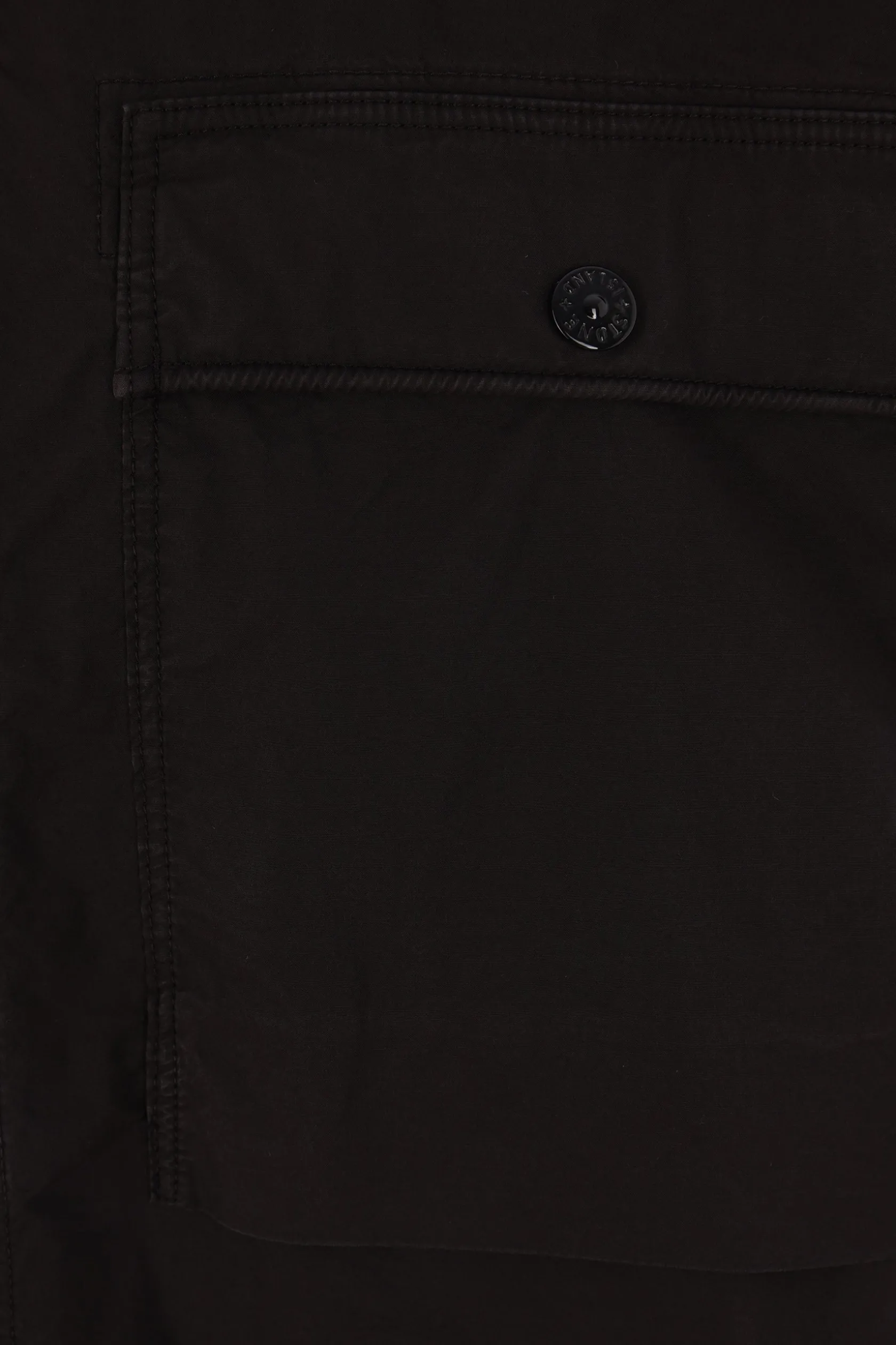 Topwear>STONE ISLAND camicia in cotone con badge logo Nero