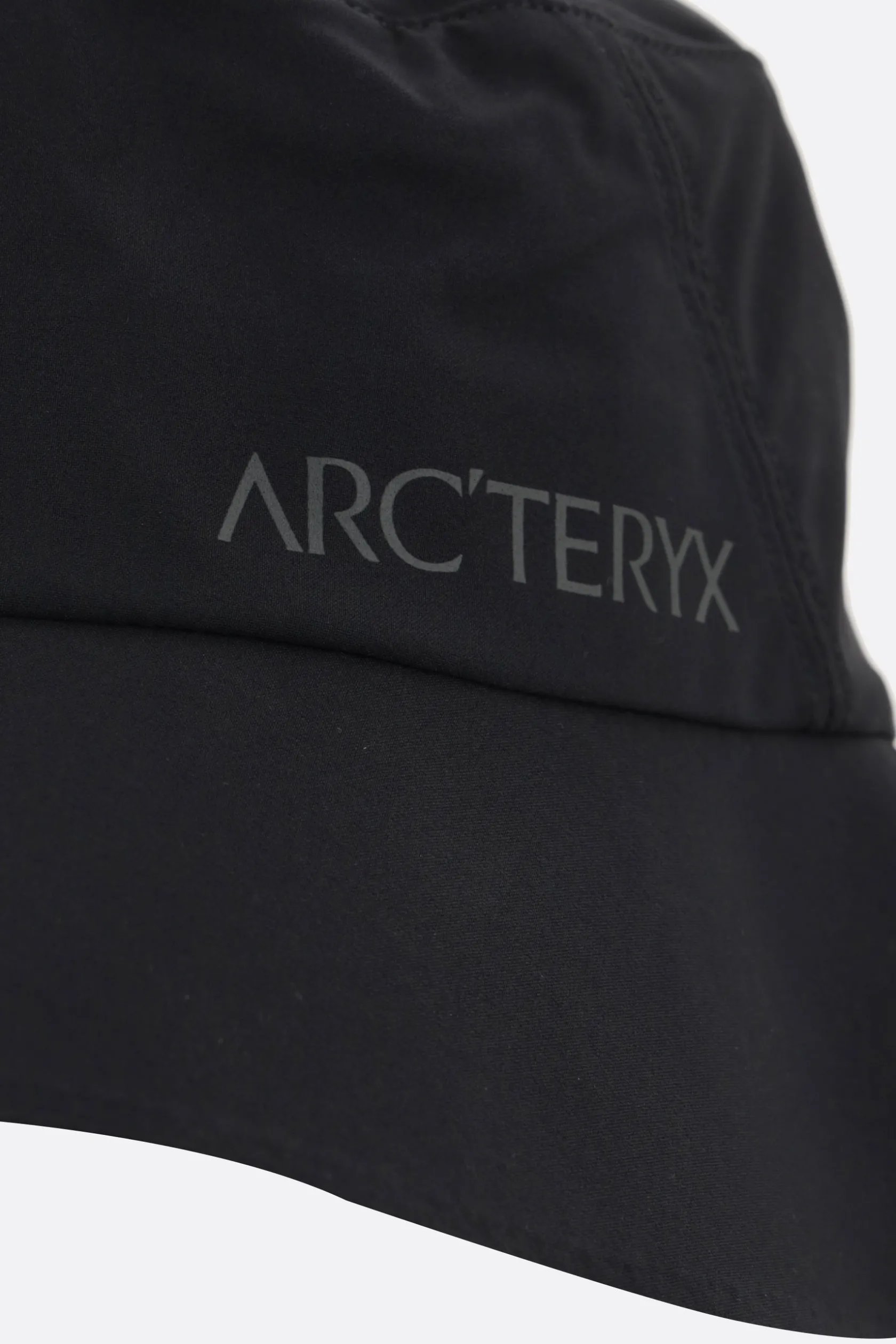 Accessori Da Indossare>ARC'TERY X cloche Sinsolo in tessuto tecnico Nero