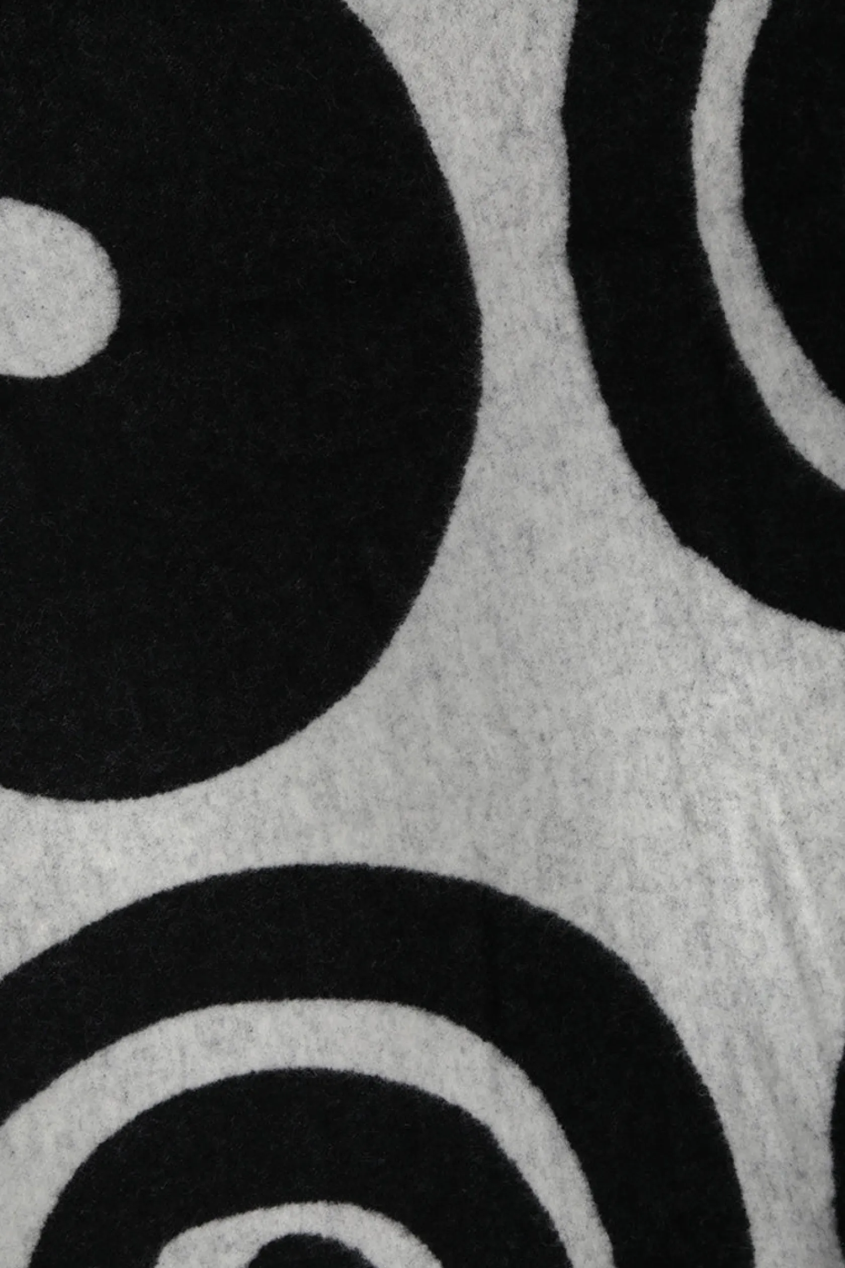 Lifestyle>10 CORSO COMO coperta Big Circles in lana Nero
