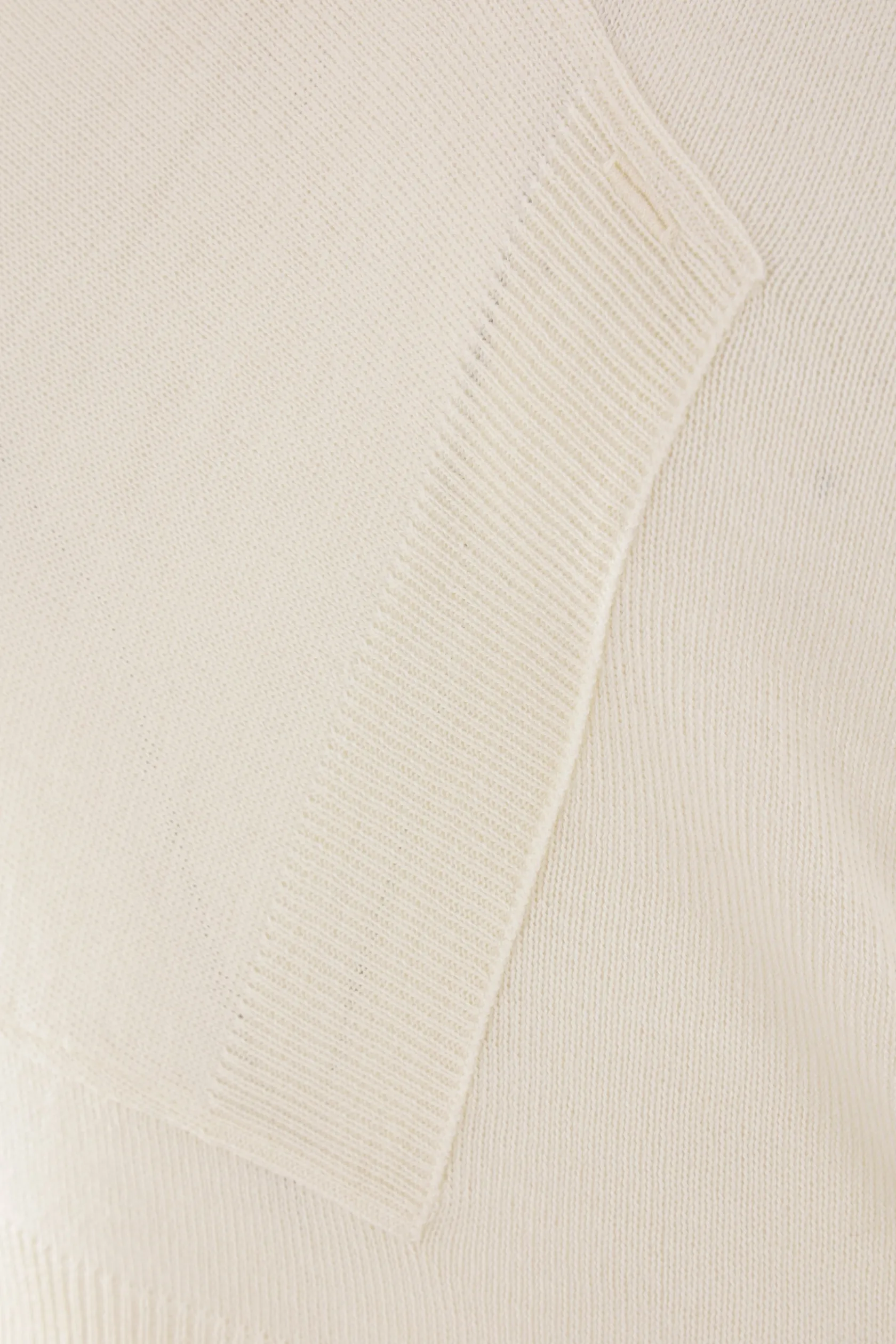 Topwear>MM6 dolcevita destrutturato in misto lana Bianco