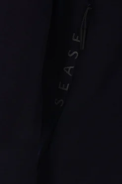 Topwear><noscript><img width=