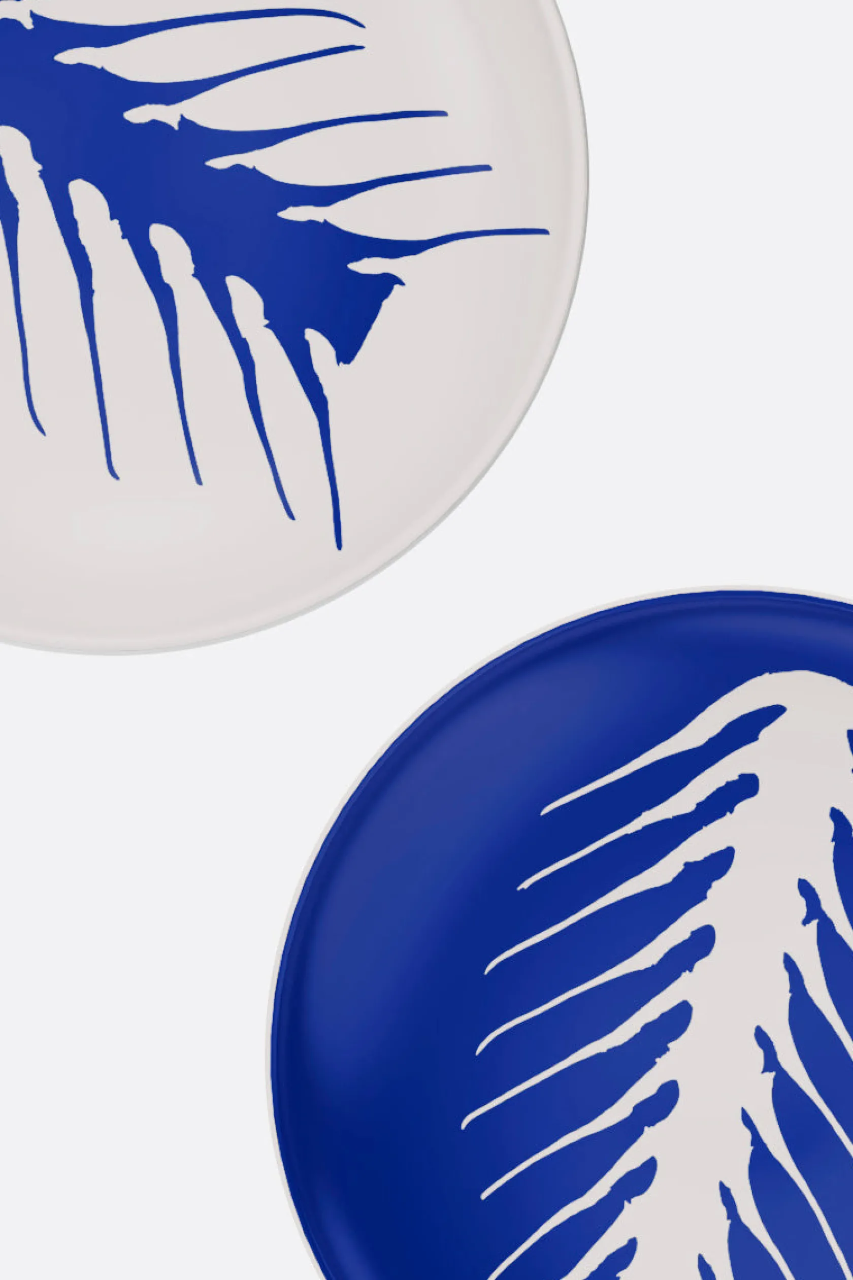 Lifestyle>CASSINA Le Monde de Charlotte Perriand: set due piatti piani Arête in porcellana Bianco