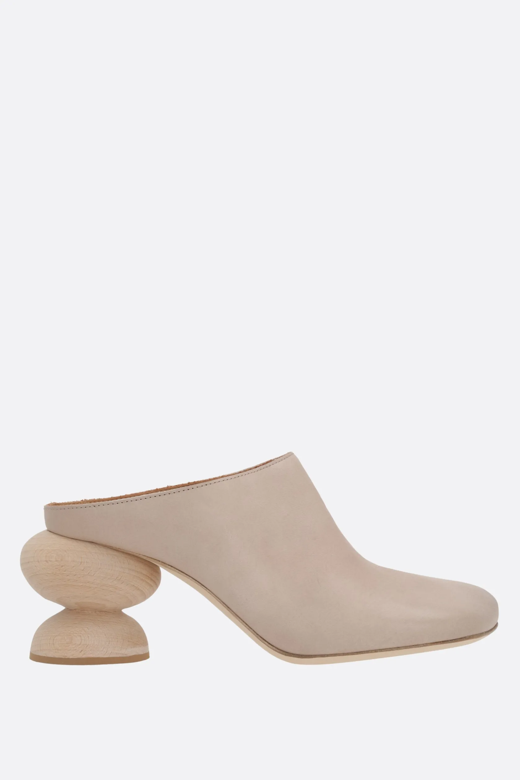 Décolletés E Slingbacks>UMA WANG mule in pelle liscia Neutro