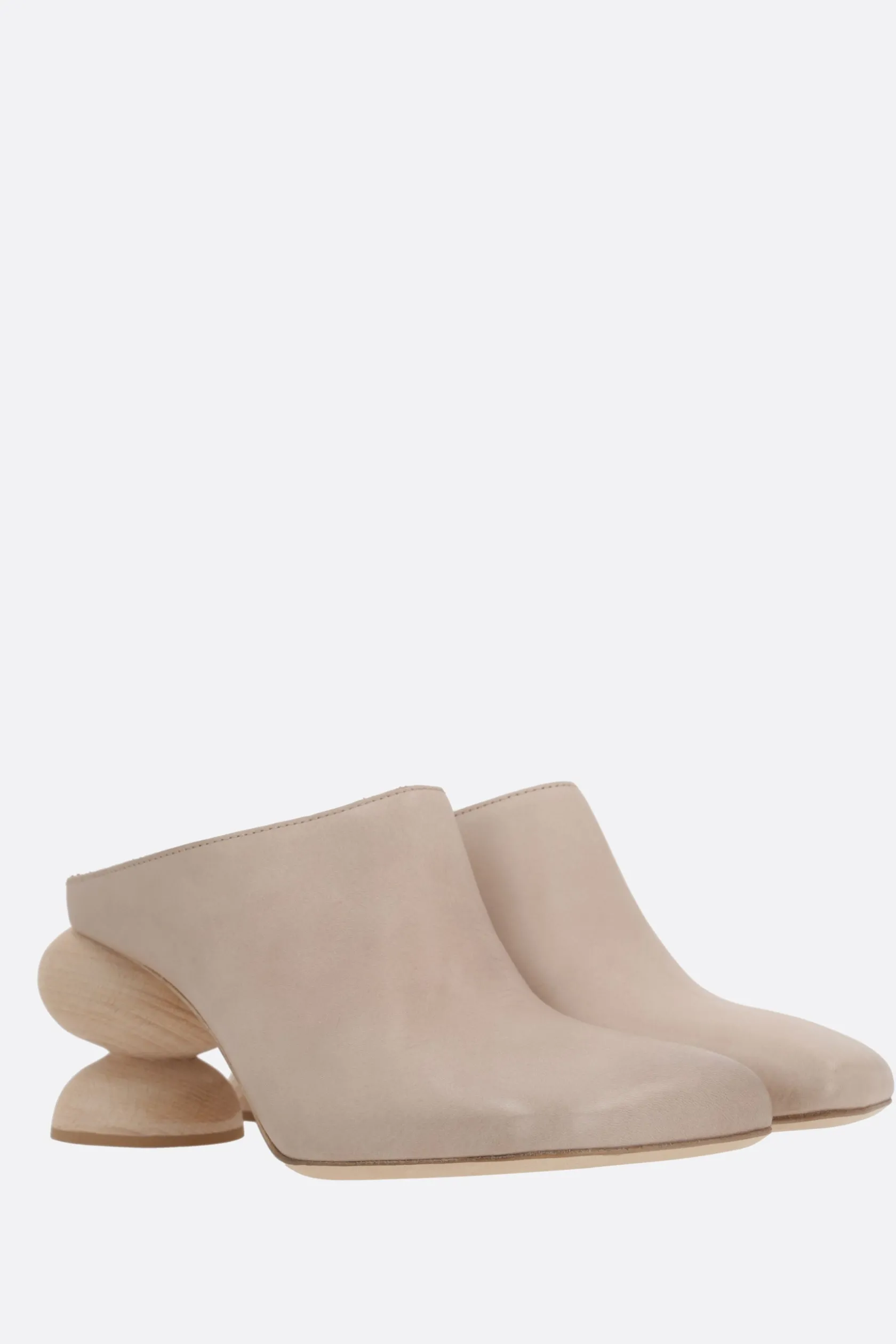 Décolletés E Slingbacks>UMA WANG mule in pelle liscia Neutro