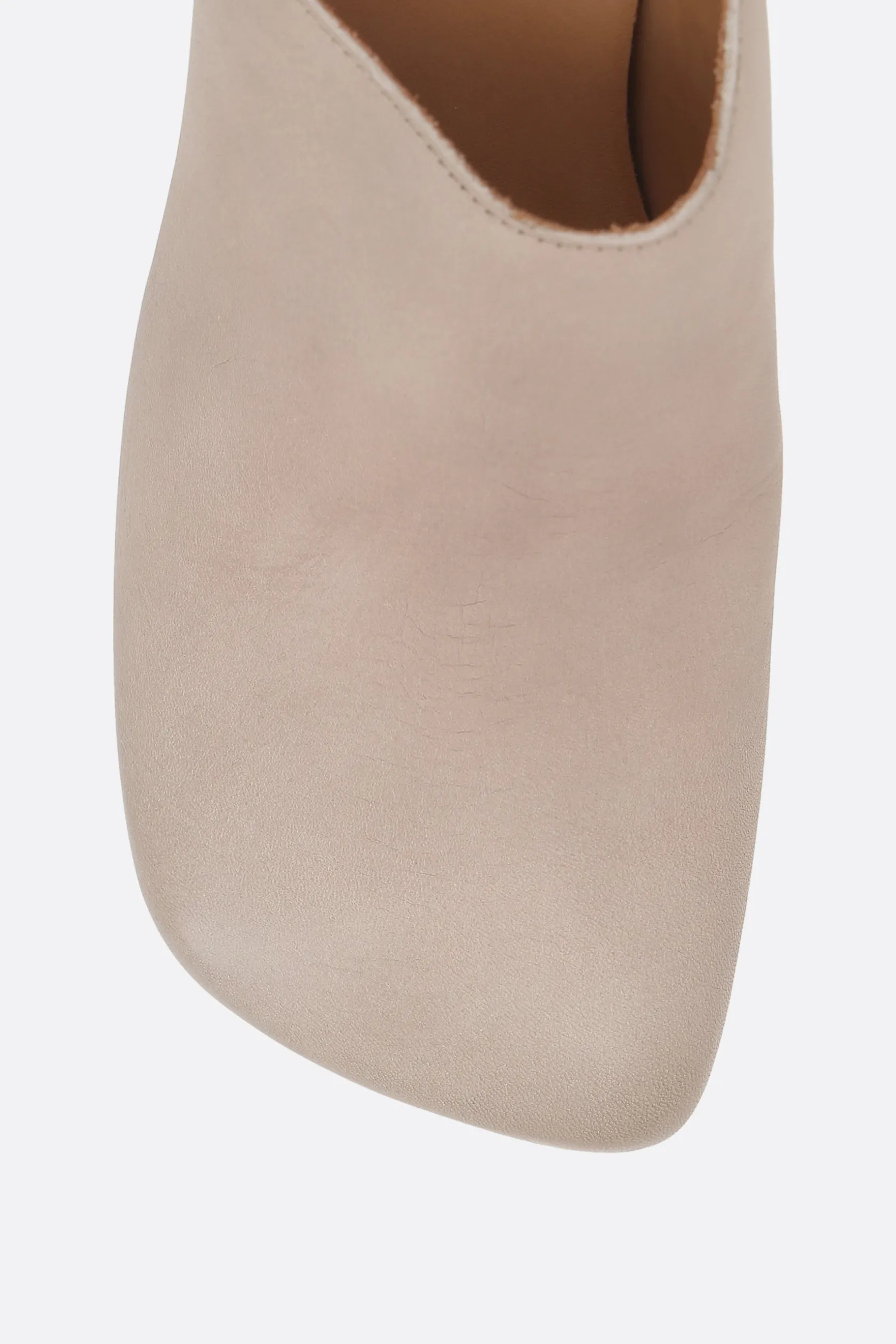 Décolletés E Slingbacks>UMA WANG mule in pelle liscia Neutro