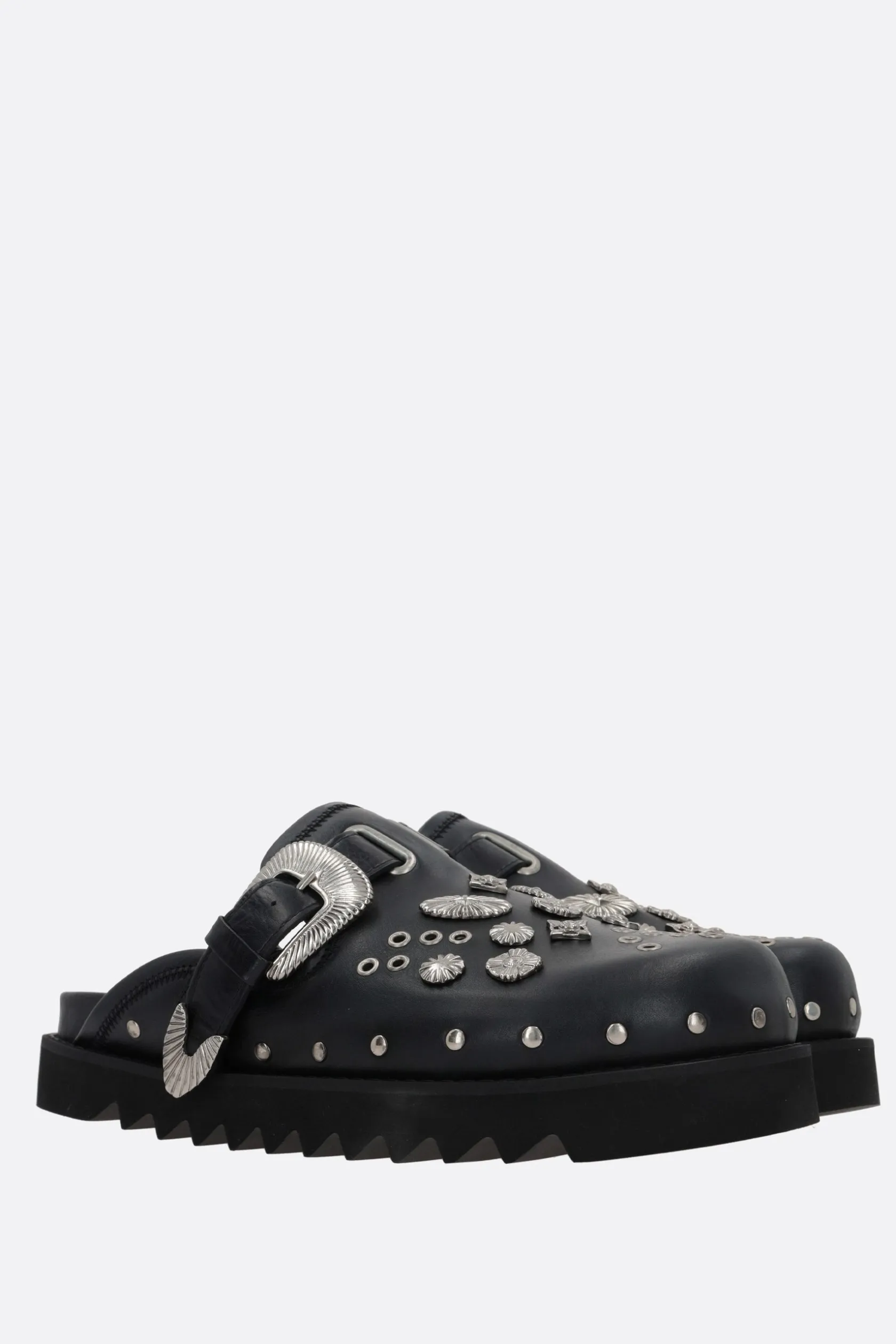 Mocassini E Slippers>TOGA VIRILIS mule in pelle liscia con borchie Nero