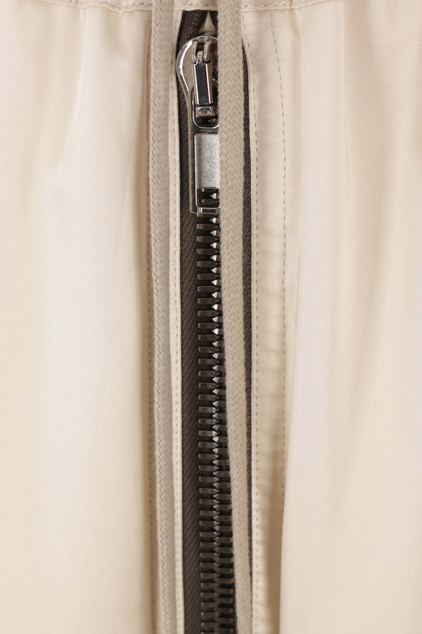 Pantaloni>RICK OWENS pantalone cargo Belas in raso Bianco