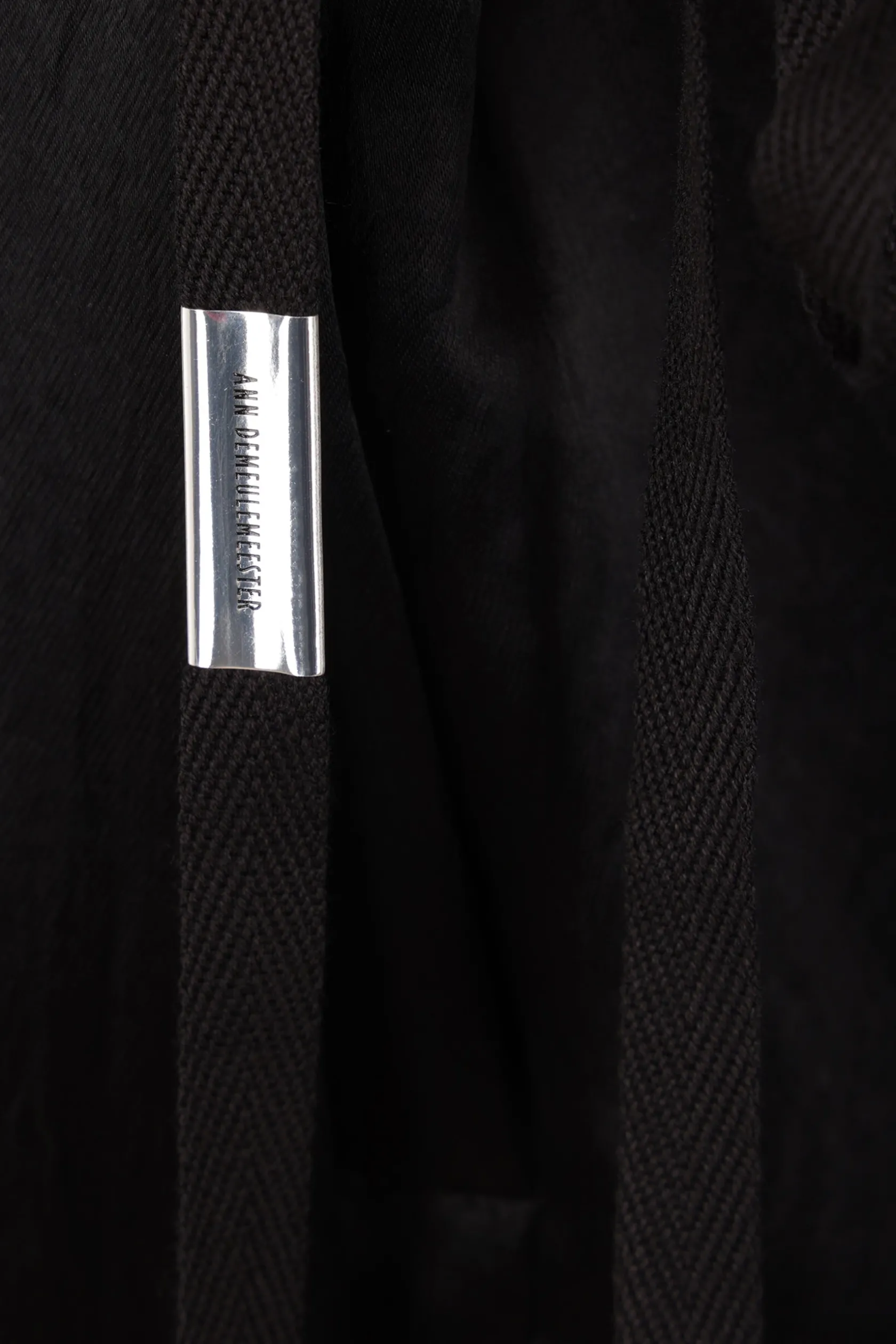 Pantaloni>ANN DEMEULEMEESTER pantalone cargo in raso Nero