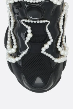 Sneakers><noscript><img width=