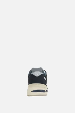 Sneakers><noscript><img width=
