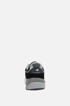 Sneakers><noscript><img width=