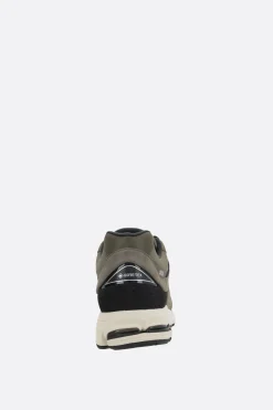 Sneakers><noscript><img width=