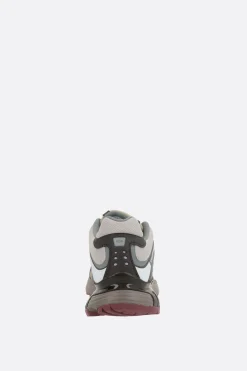 Sneakers><noscript><img width=