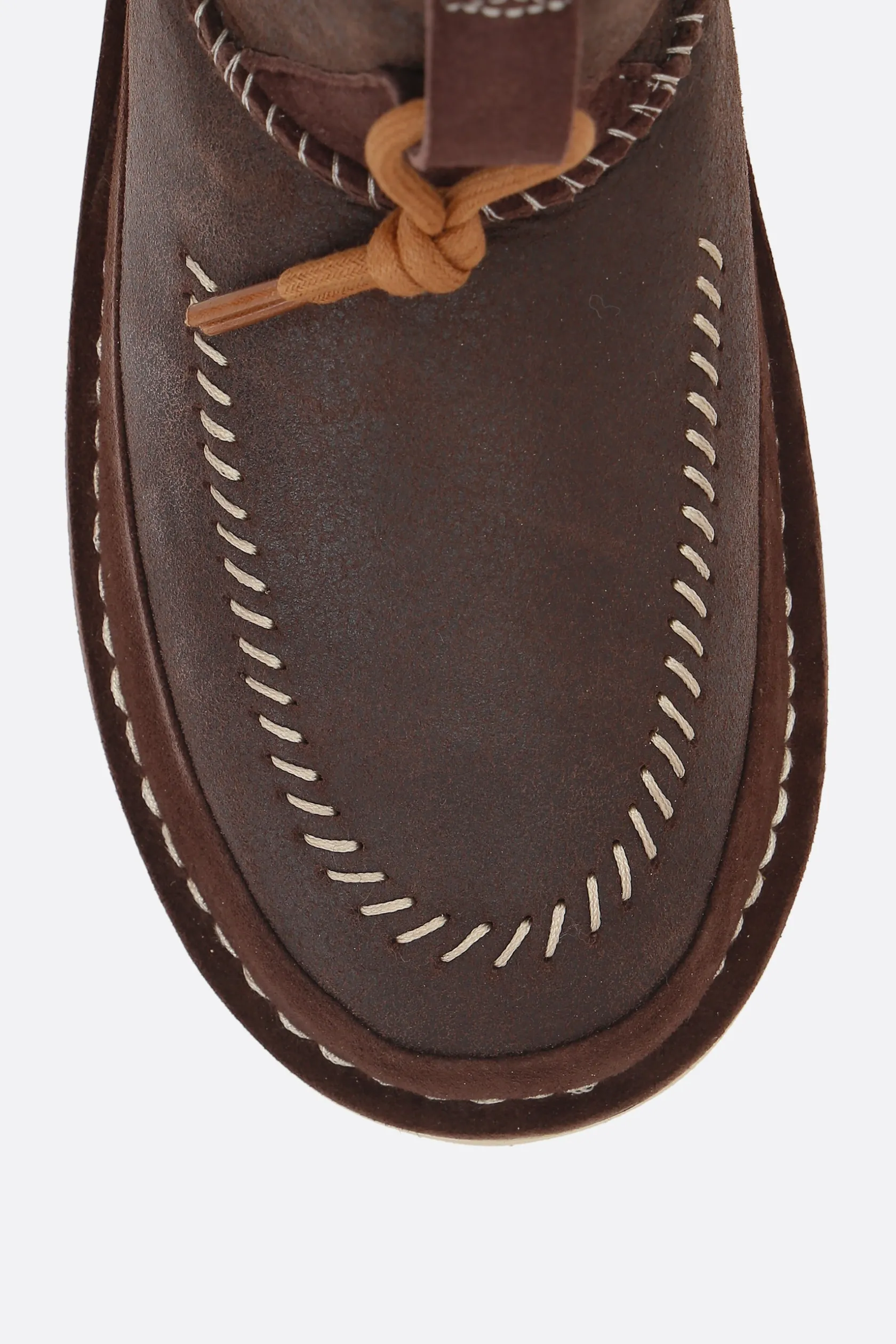 Stivali>UGG stivaletto Classic Campfire in pelle rigenerata Marrone
