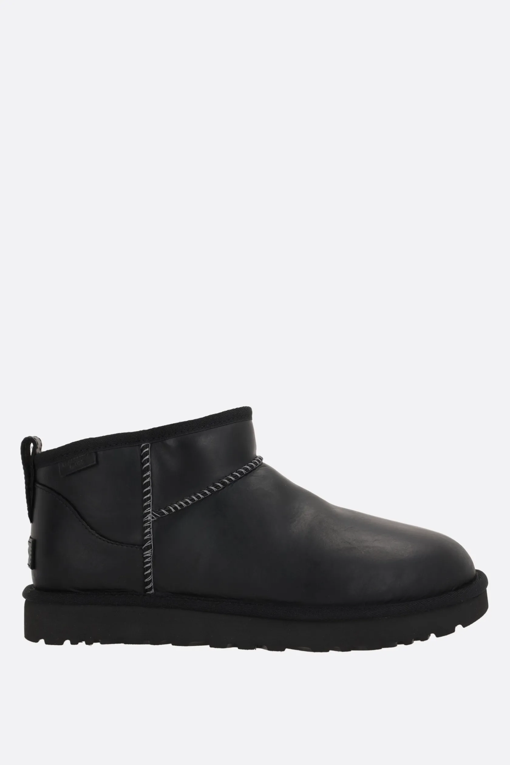 Stivali>UGG stivaletto Classic Ultra Mini in pelle rigenerata Nero