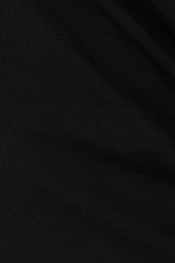 Topwear><noscript><img width=
