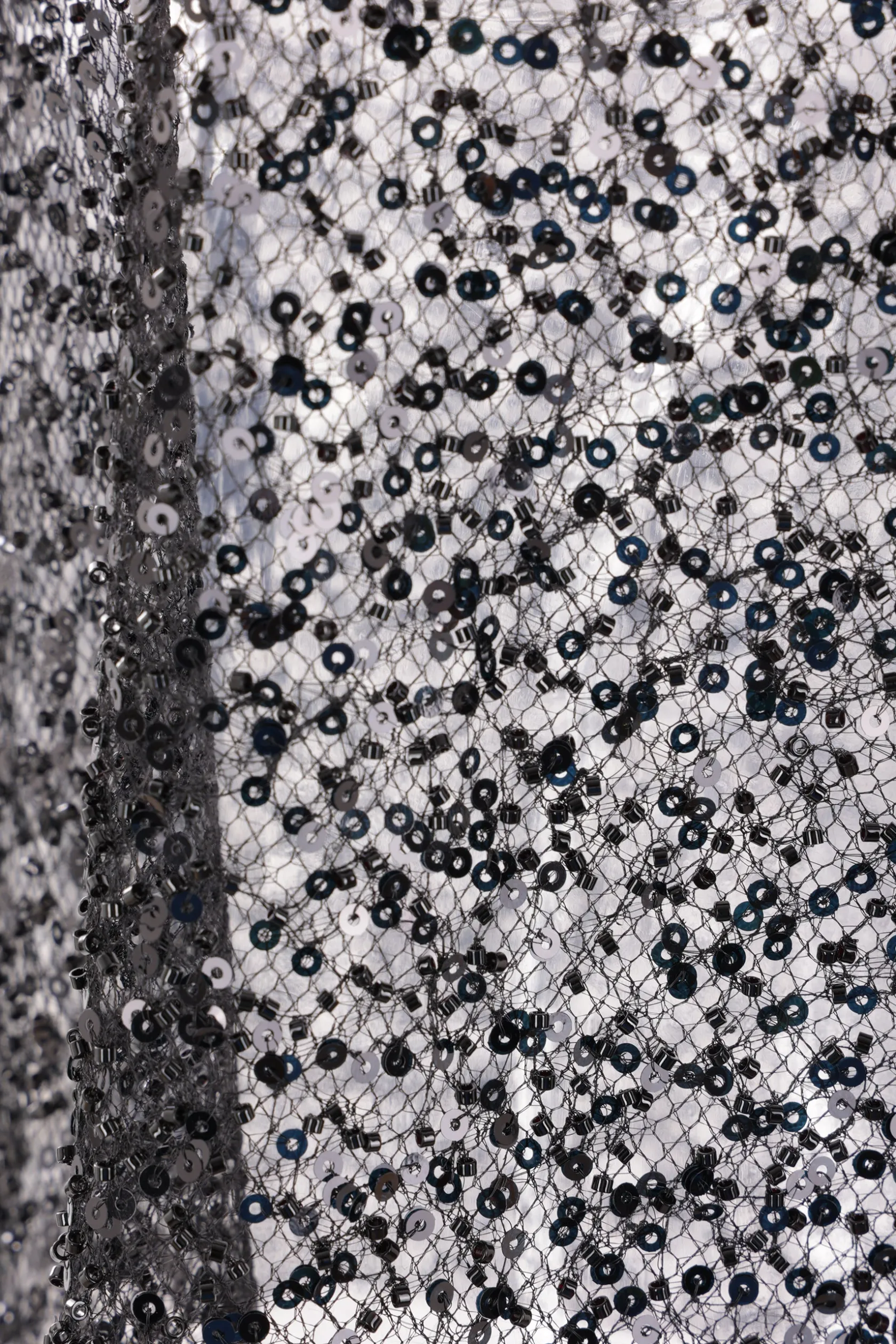 Topwear>MARIA CALDERARA top smanicato Magpie in mesh con perline e paillettes Nero