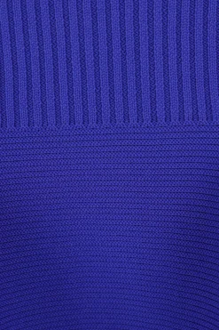 Topwear><noscript><img width=